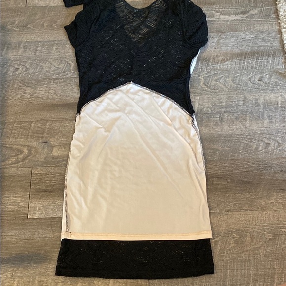 Black and Tan V-Neck Bodycon Midi Dress - Picture 8 of 9